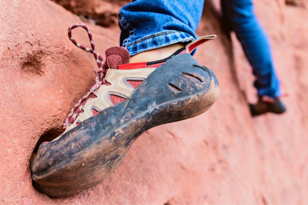 how to clean climbing shoes